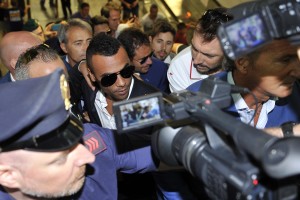 Ashley Cole è sbarcato a Fiomicino (FOTOTEDESCHI)