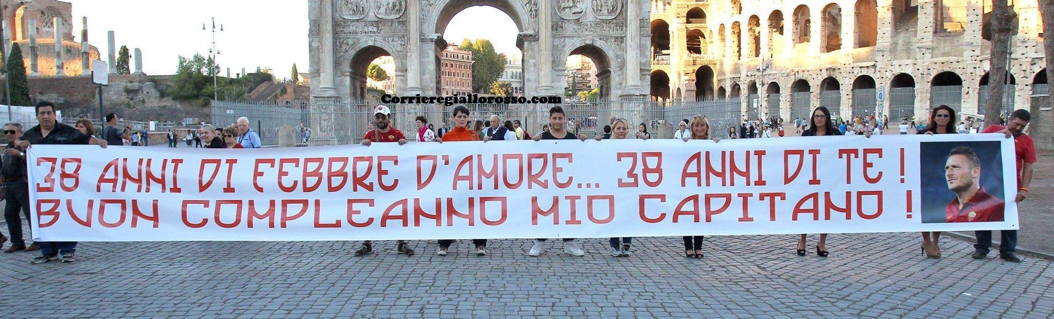 Striscione Al Colosseo Per Totti 38 Anni Di Febbre D Amore E Di Te Foto Corriere Giallorosso