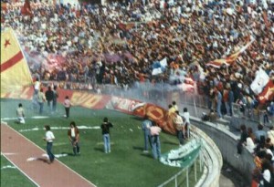 romanapoli8182.jpg (fonte vivereultras)