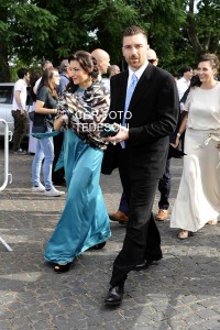 DE SANCTIS E SIGNORA  Florenzi ha spostato la sua Ilenia questo pomeriggio a SPietro in Montorio Foto Tedeschi